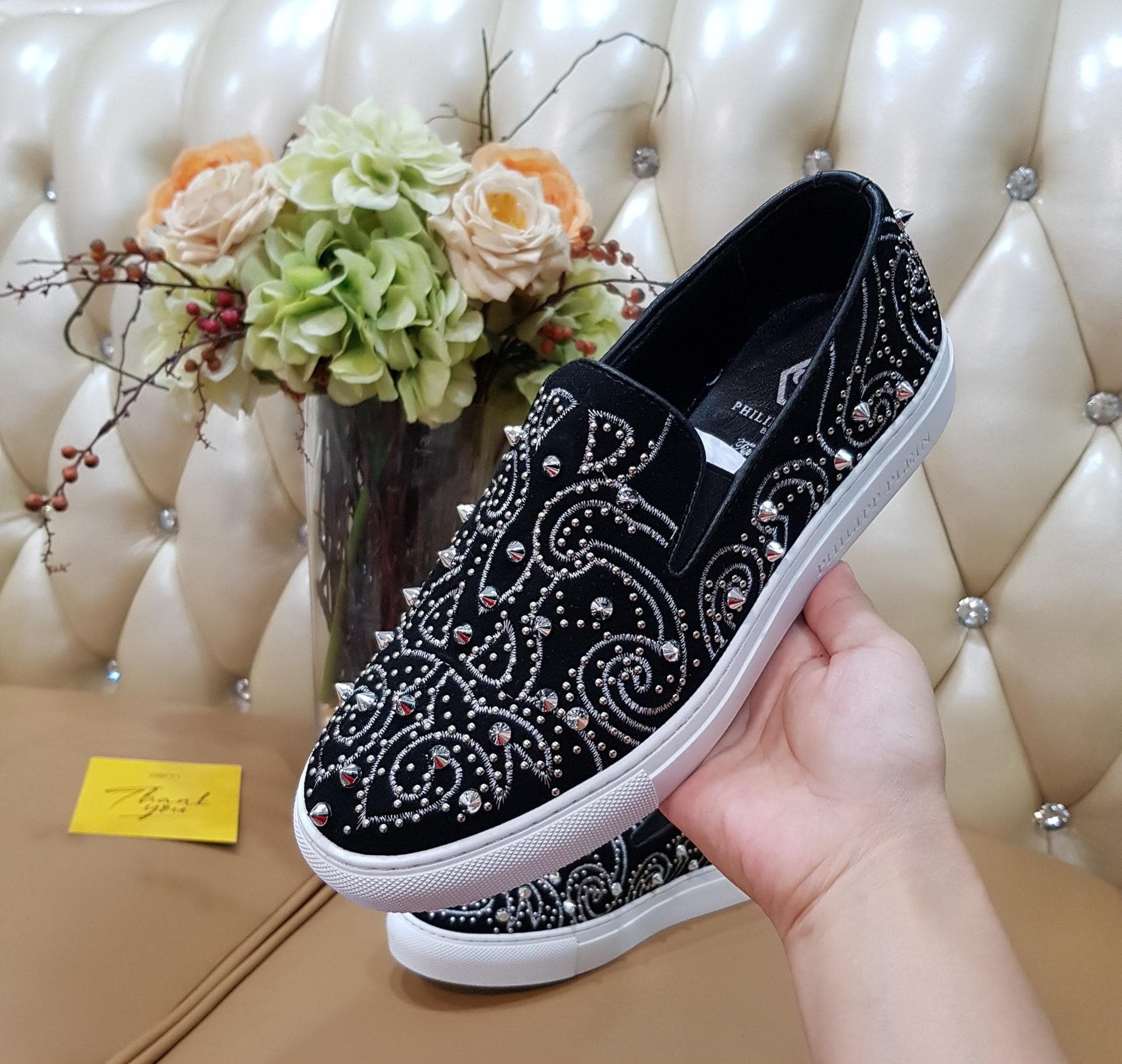 Những mẫu giày lười đính đá nam siêu phẩm trên thị trường