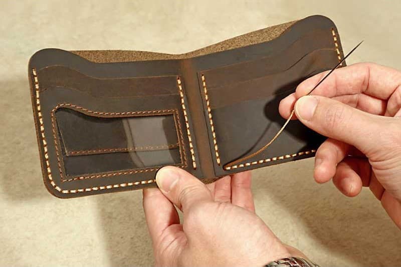 Ví da nam handmade chất da thật 100% giá tốt tại Hà Nội