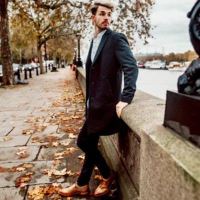 Những mẫu giày da công sở nam chính hãng đang thịnh hành