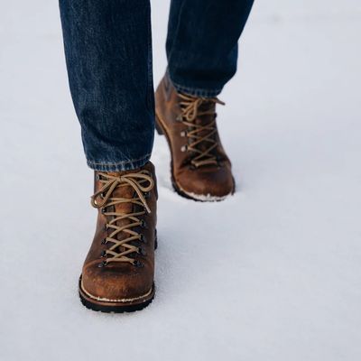 Cách phối đồ với boot cao cổ nam – Hiking Boot