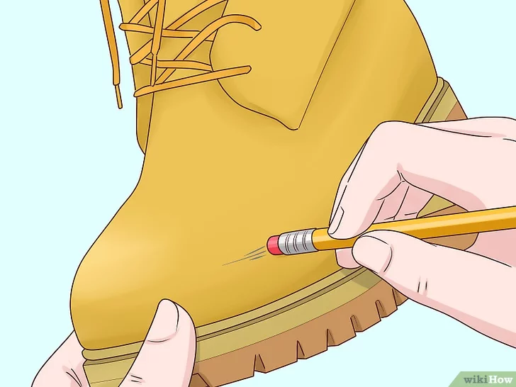 Loại bỏ các vết chà xát trên giày bằng tẩy bút chì